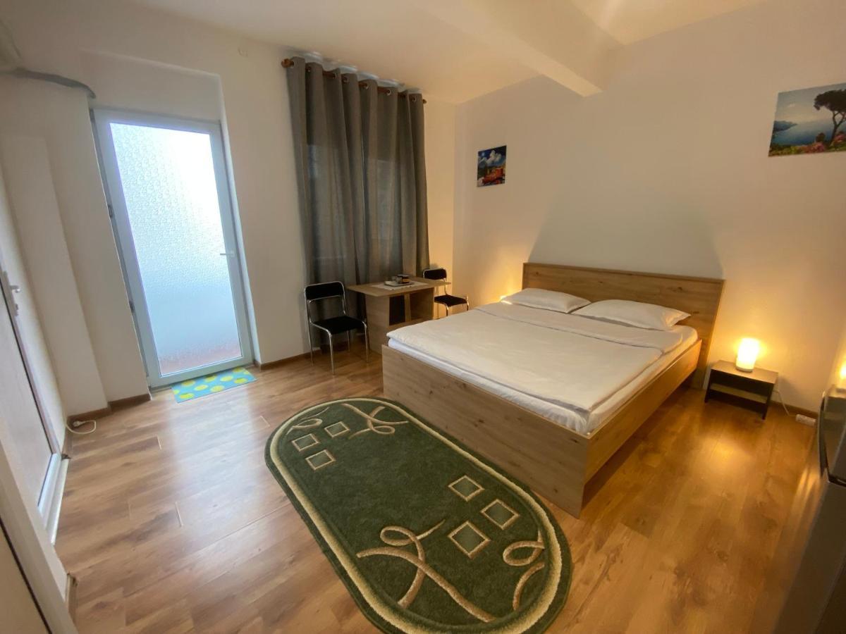 Old Town Apartment บูคาเรสต์ ภายนอก รูปภาพ